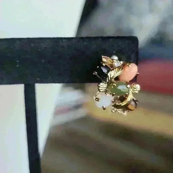 Gold-toned Multi Gemstone & tiny CZ earrings and necklace set - Picture 3 of 13